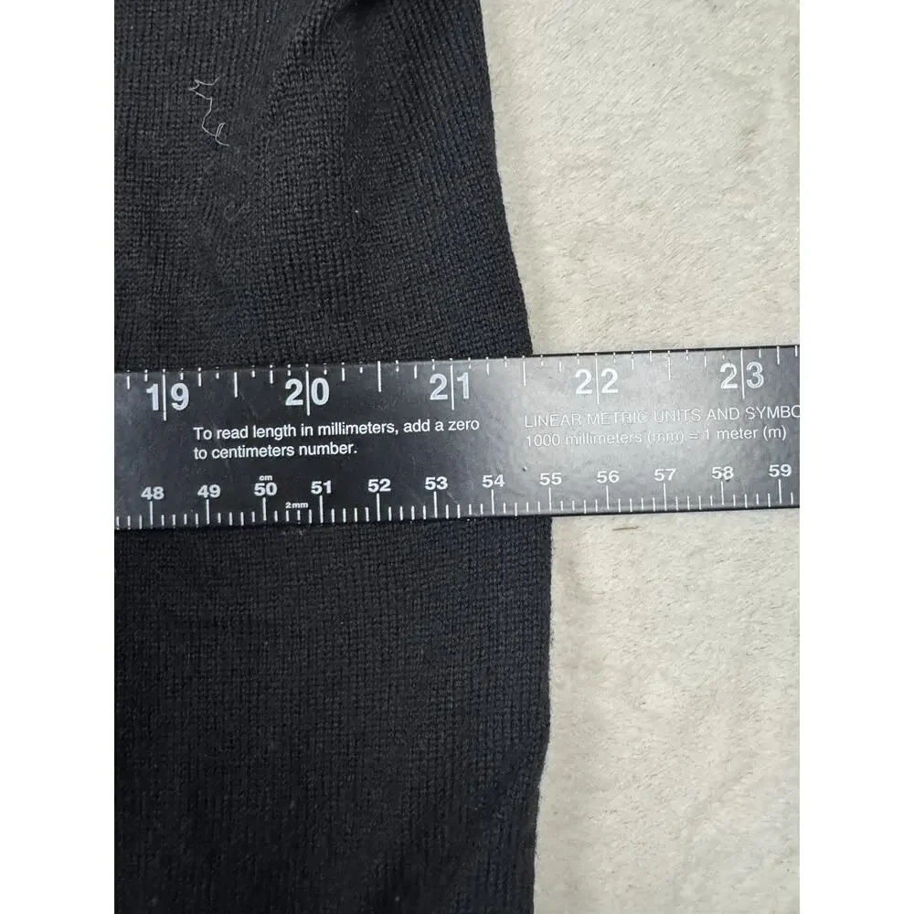 Banana Republic Extra Fine Merino Wool V Neck Sweater Men’s Large Black